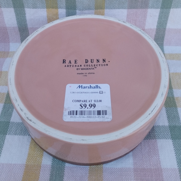 Rae Dunn "Best Mom" Round Box - Picture 8 of 8